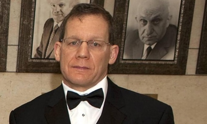 Giáo sư Charles Lieber, chủ nhiệm Khoa Hóa sinh và Hóa học tại Đại học Harvard, Mỹ. Ảnh: CNN.