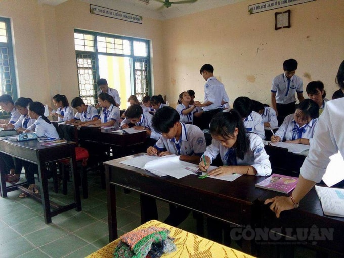 Học sinh đi học trở lại, sinh viên tiếp tục nghỉ thêm 1 tuần.