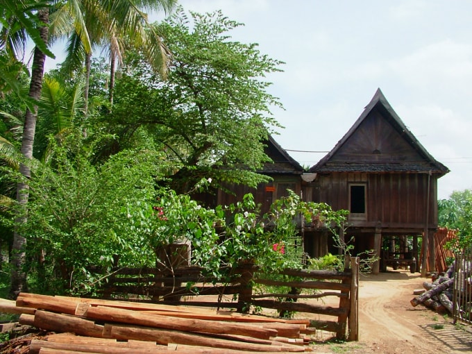 Nhà sàn cổ Bản Đôn thuộc huyện Buôn Đôn.