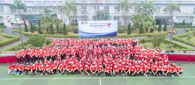 Hơn 2000 CBNV Tập đoàn CEO tham gia hoạt động hiến máu nhân đạo tại 3 địa điểm: Bắc Ninh, Vân Đồn, Phú Quốc.