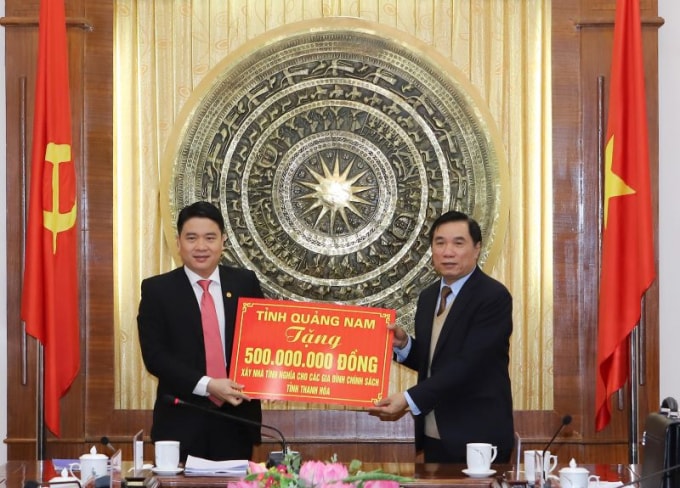 Tỉnh Quảng Nam đã trao tặng 500 triệu đồng để tỉnh Thanh Hoá xây nhà tình nghĩa cho các gia đình chính sách nhân dịp kỷ niêm 60 kết nghĩa 2 tỉnh