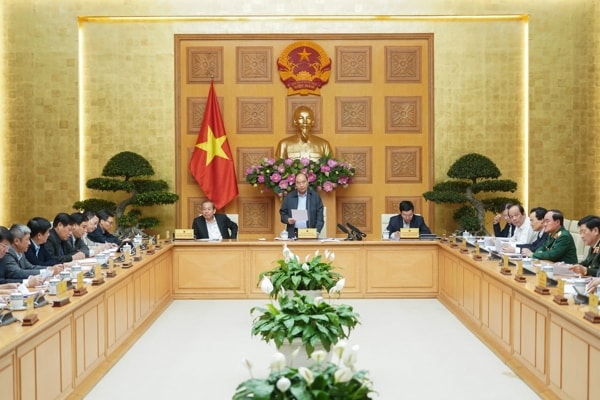 Thủ tướng chủ trì họp Thường trực Chính phủ về phòng chống dịch COVID-19. Ảnh: VGP