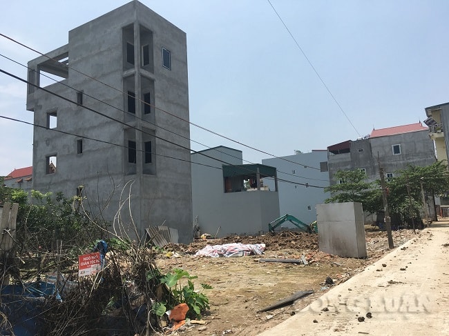 Tình trạng vi phạm diễn ra tại khu vực Cây Hôi, thôn Cao Trung, xã Đức Giang diễn ra trong thời gian dài trước sự làm ngơ của chính quyền địa phương.