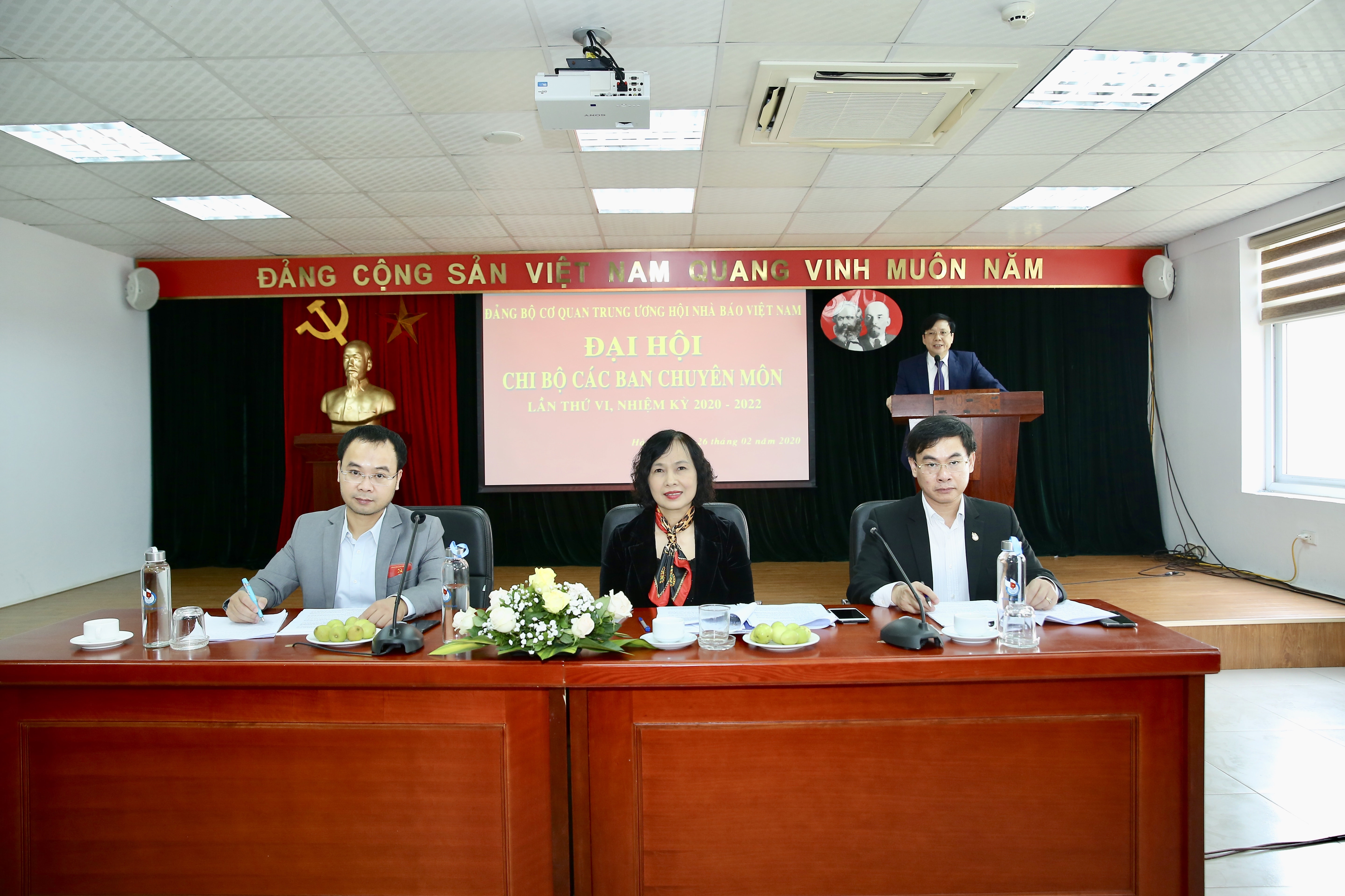 Điều hành Đại hội gồm 3 đồng chí. Ảnh: Sơn Hải