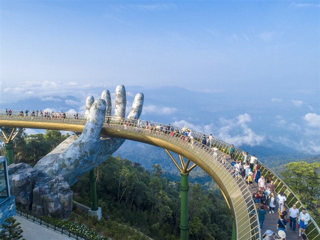 Cầu Vàng – Đà Nẵng.