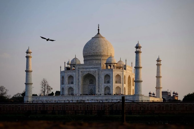 Đền Taj Mahal - Biểu tượng của tình yêu bất diệt.