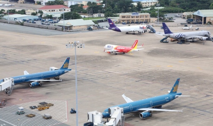 Ngành hàng không đang gặp nhiều khó khăn trong giai đoạn dịch bệnh Covid-19 có những diễn biến phức tạp. (ảnh vov)