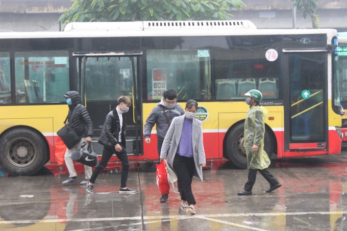 Sản lượng vận chuyển hành khách đã sụt giảm nghiêm trọng do ảnh hưởng bởi dịch bệnh Covid-19