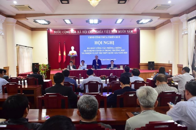 Thừa Thiên Huế có 12 du khách đi cùng chuyến bày với ca nhiễm Covid-19 thứ 17.