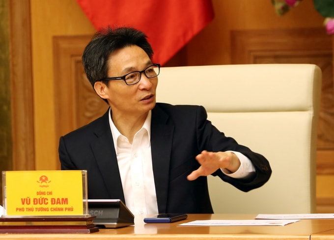 Phó thủ tướng Vũ Đức Đam - Trưởng Ban Chỉ đạo quốc gia phòng, chống dịch Covid-19 chủ trì cuộc họp sáng 11/3. Ảnh: VGP.
