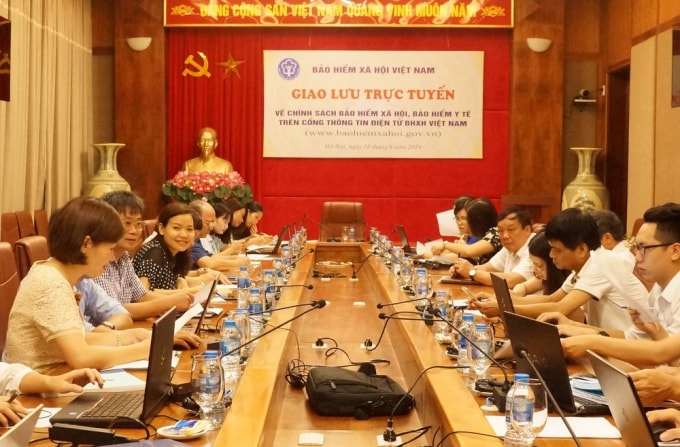 Các cuộc giao lưu trực tuyến đã kịp thời giải đáp vướng mắc cho người dân và doanh nghiệp.