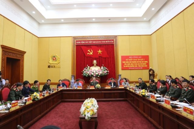 Các đại biểu tại buổi làm việc. Ảnh BCA.
