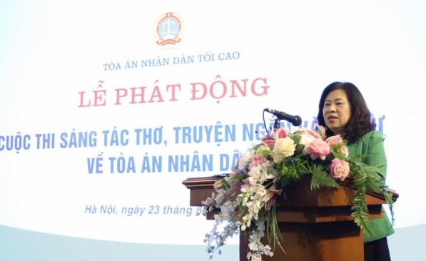 Phó Chánh án Tòa án nhân dân tối cao, Trưởng Ban tổ chức cuộc thi Nguyễn Thúy Hiền phát động cuộc thi. Ảnh: PV
