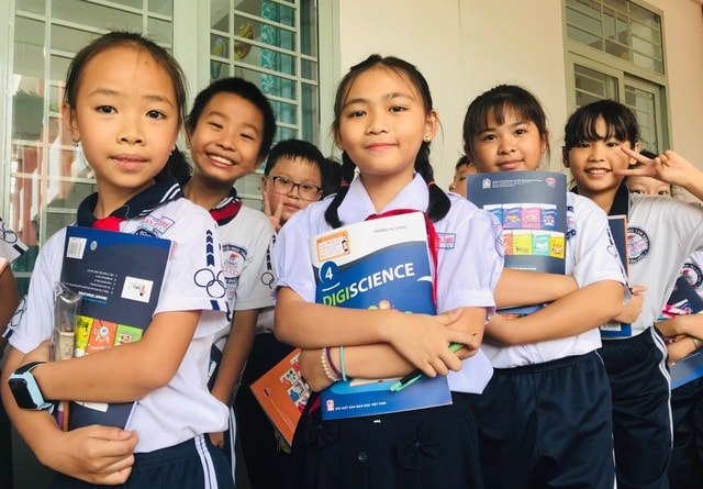Học sinh đang được nghỉ dài, khiến các cơ sở giáo dục gặp nhiều khó khăn về chi phí (ảnh TL)