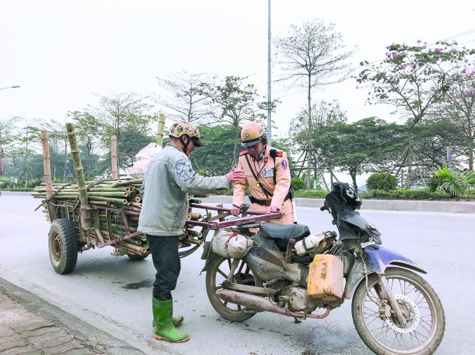 Người vi phạm sẵn sàng bỏ lại phương tiện để trốn tránh việc kiểm tra, xử lý.