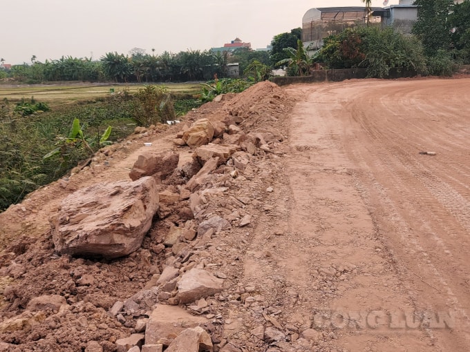 Dự án không hề có biển cảnh báo về việc thi công công trình (ảnh chụp 19/2)