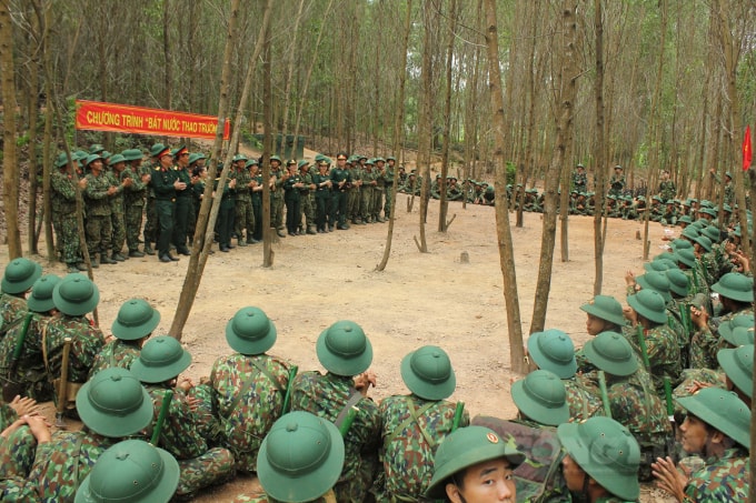 Chương trình bát nước thao trường.
