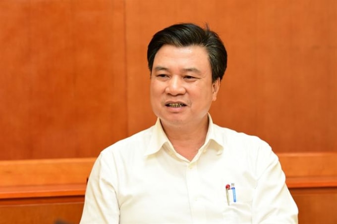 Thứ trưởng Nguyễn Hữu Độ: “Nội dung tinh giản theo hướng phát triển năng lực và kiến thức cơ bản, đảm bảo thống nhất chung trong cả nước, chứ không phải phụ thuộc vào từng trường như trước”. (ảnh TL)