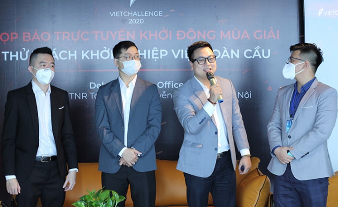 Các chuyên gia trao đổi thông tin về mùa giải sáng 21/3 tại Hà Nội . Ảnh: BTC