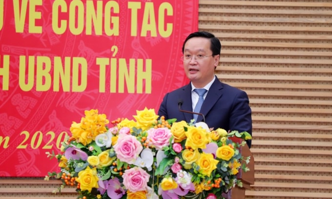 Tân Chủ tịch UBND tỉnh Nghệ An Nguyễn Đức Trung phát biểu nhận nhiệm vụ. Ảnh: Thành Duy