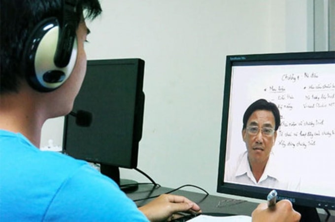 Việc xây dựng, thẩm định các bài giảng điện tử từ các nội dung chương trình sau khi đã tinh giản, sẽ được Bộ GD&ĐT chỉ đạo sát sao để không “buông lỏng” chất lượng (ảnh minh họa - nguồn Internet).