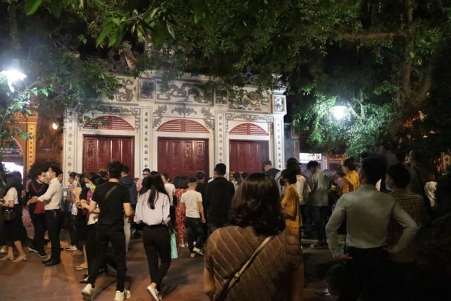 Ý thức của một số người đã
