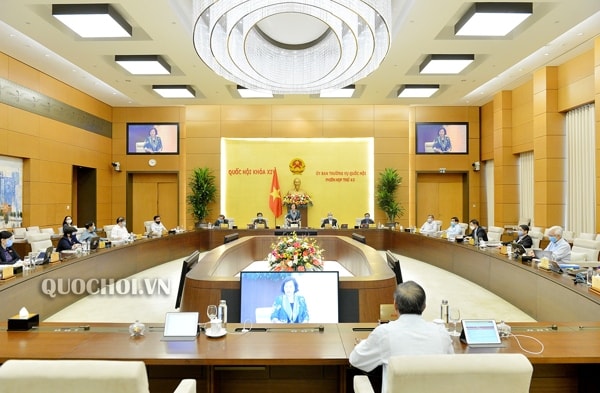 Phiên họp thứ 43 của Ủy ban Thường vụ Quốc hội. Ảnh: quochoi.vn
