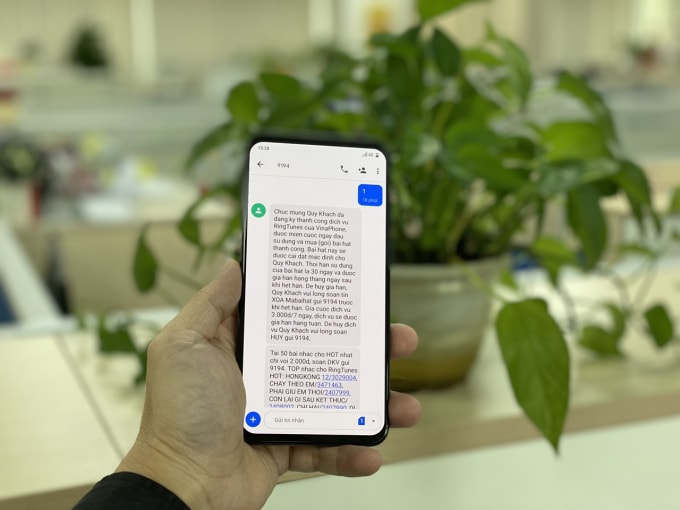 Cùng nhau cài nhạc chờ Việt Nam ơi! Đánh bay Covid miễn phí với VinaPhone.