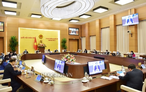 Phiên họp thứ 43 của Ủy ban Thường vụ Quốc hội khóa XIV. Ảnh: quochoi.vn
