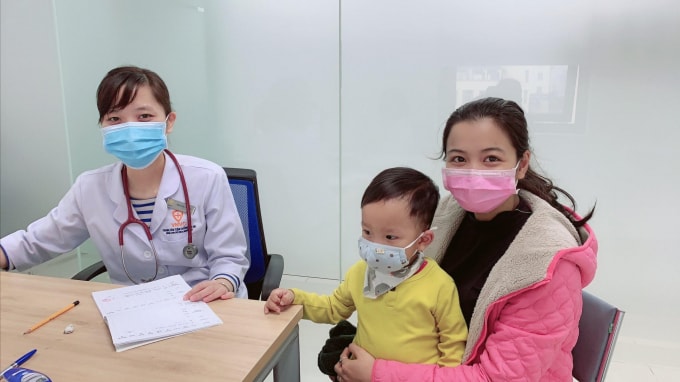 Niềm vui của phụ huynh khi đăng ký được Gói vắc xin để con được tiêm đúng lịch, đúng phác đồ và trải nghiệm dịch vụ tiêm chủng cao cấp ngay tại nơi mình sinh sống.