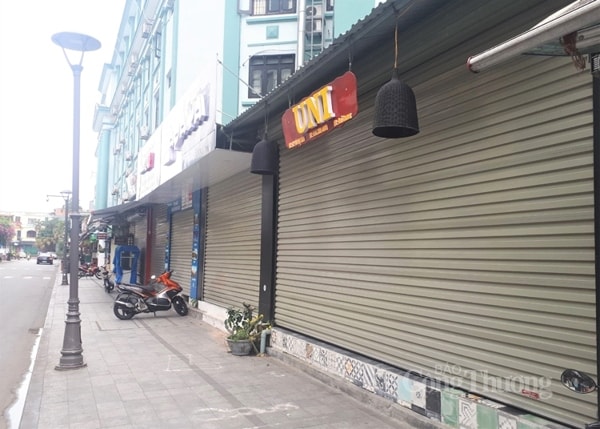 Các cửa hàng kinh doanh tại khu
