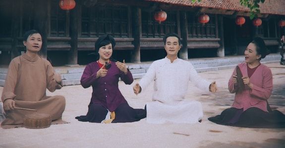 Nhóm Xẩm Hà thành trong MV “Tiễu trừ Corona”. Clip MV