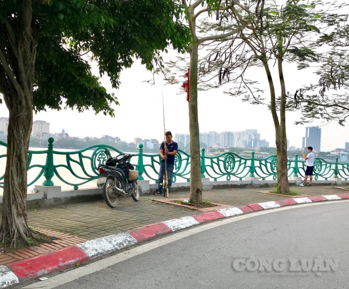 Rất đông các cần thủ chọn 