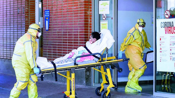 Đại dịch Covid-19 gây nên nhiều xáo trộn trong đời sống của nhân dân toàn thế giới. Ảnh: T.L