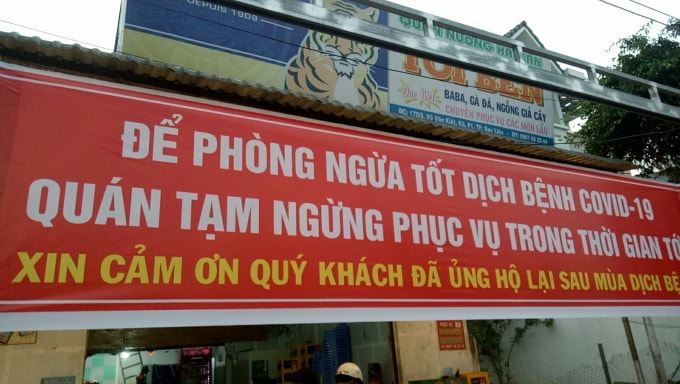 Nhiều hàng quán tại các địa phương tạm nghỉ để phòng chống dịch bệnh Covid-19. (Ảnh: Minh Luân)