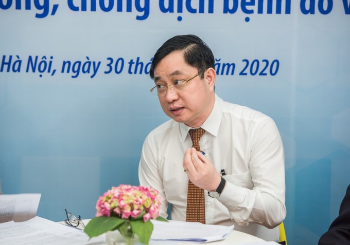 Lương y Phùng Tuấn Giang.