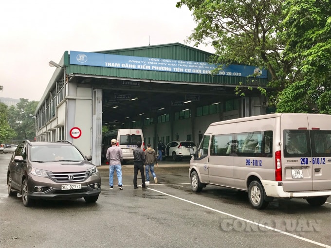 Cục Đăng kiểm Việt Nam yêu cầu các đơn vị đăng kiểm xe cơ giới bố trí nhân lực để duy trì hoạt động kiểm định ở mức tối thiểu, phục vụ nhu cầu cấp bách
