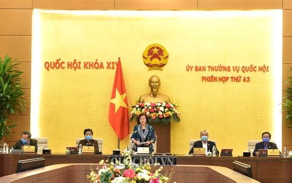 Chủ tịch Quốc hội Nguyễn Thị Kim Ngân phát biểu bế mạc phiên họp thứ 43, ngày 25/3/2020. Ảnh: Cổng TTĐT Quốc hội