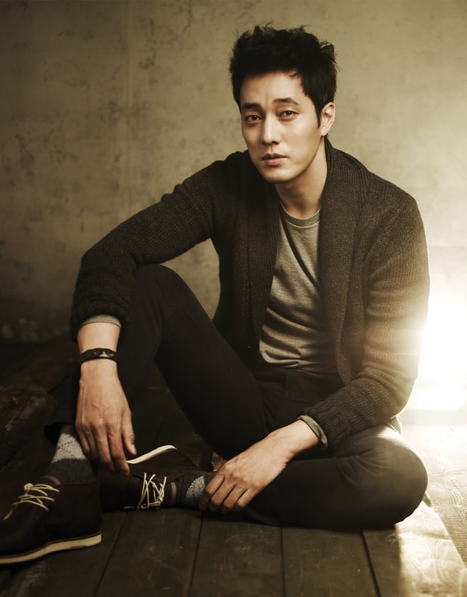 Diễn viên So Ji Sub vẫn phong độ ở tuổi 43.