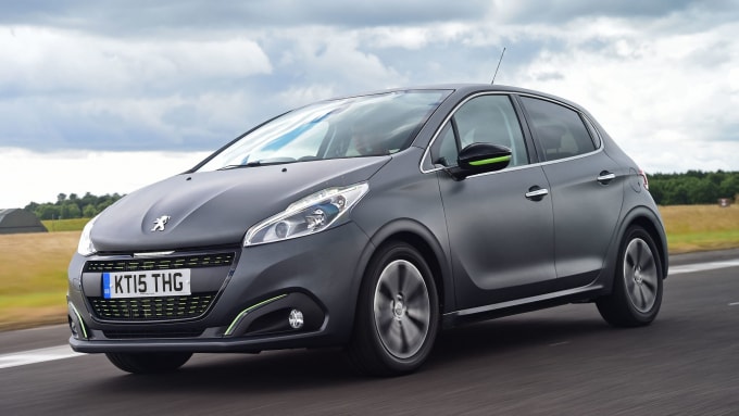 Peugeot 208-11