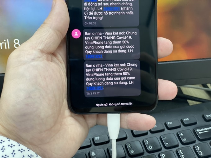 VinaPhone nhắn tin tặng Data cho khách hàng.