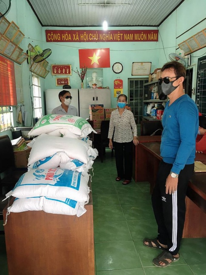 mc-dai-nghia-quyen-gop-147-tan-gao-cho-dan-ngheo-giua-dich-covid-19-hinh-3
