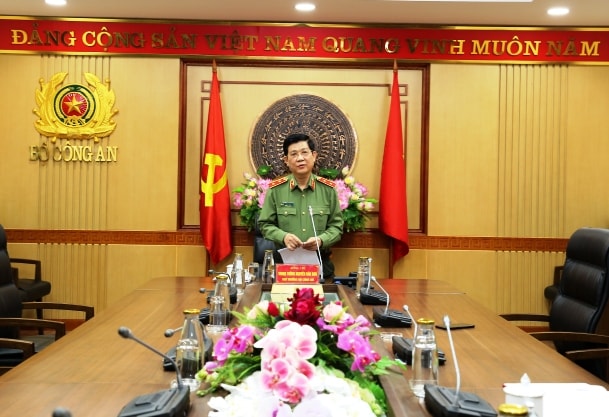 Trung tướng Nguyễn Văn Sơn phát biểu tại buổi họp. Ảnh: BCA.