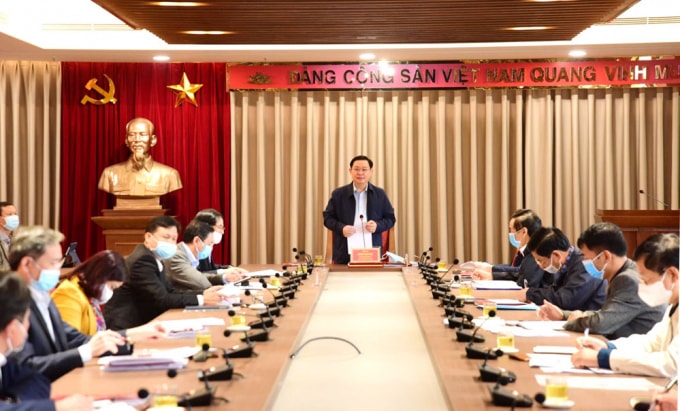 Quang cảnh buổi làm việc.