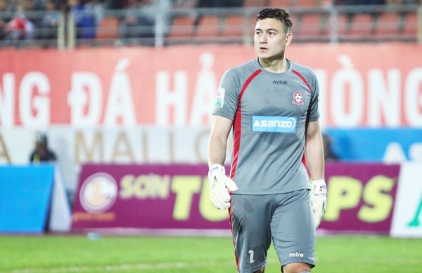 Muangthong United bác bỏ lời đồn thổi về việc bán Đặng Văn Lâm. Ảnh: TL