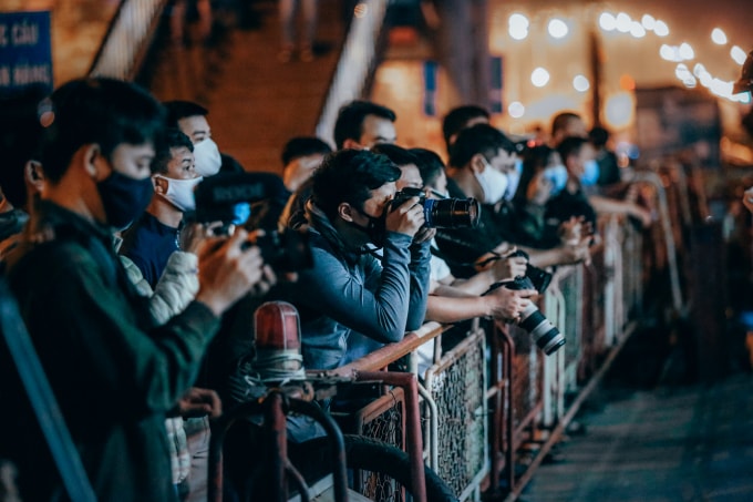 Đứng ở mọi vị trí để
