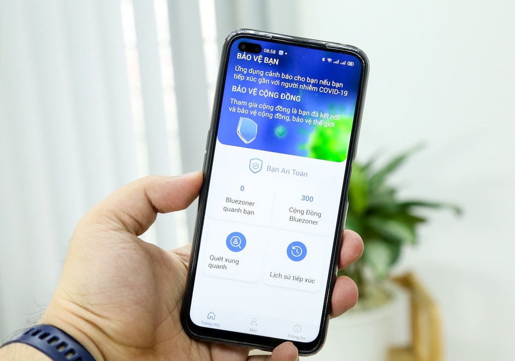 Trong một vài ngày tới, sau khi App Store và Google Play đưa Bluezone lên hệ thống của mình, người sử dụng có thể cài đặt ứng dụng này.