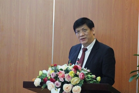 Theo GS.TS Nguyễn Thanh Long: Tất cả các bệnh nhân COVID-19 nặng tại Việt Nam đều được hội chẩn thường xuyên bởi các chuyên gia đầu ngành.