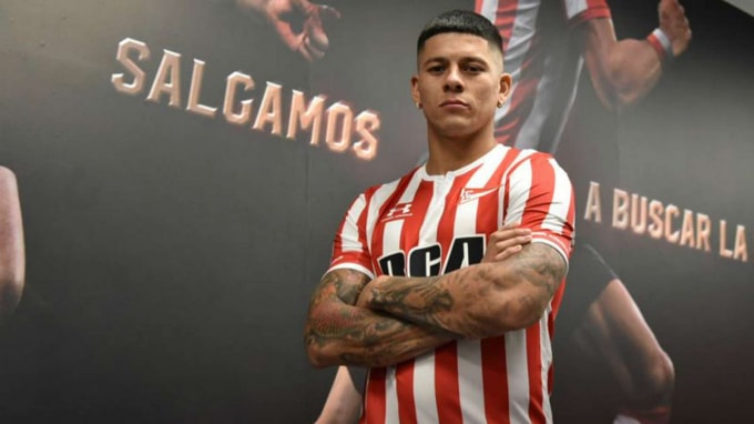Trung vệ Marcos Rojo mong được tiếp tục thi tại CLB Estudiantes, thay vì quay trở lại Old Trafford. Ảnh: Estudiantes FC