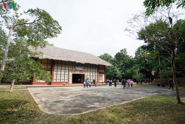 Nhà hội trường - nơi tổ chức Đại hội đại biểu toàn quốc lần thứ II của Đảng tại Kim Bình, Chiêm Hóa, Tuyên Quang. Ảnh: VOV